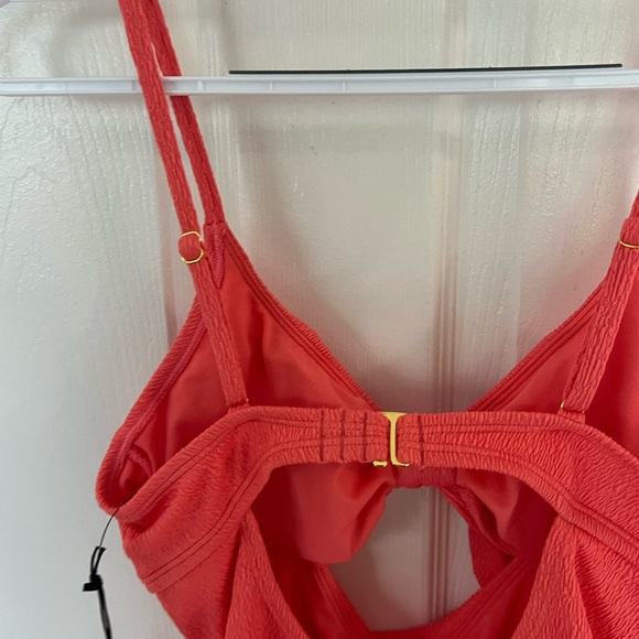 🔵 Womens Crepe Bralette Tie-Front One Piece Swimsuit - Shade & Shore NWT sz MED - Picture 14 of 14